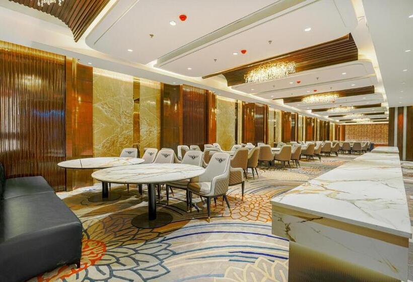 هتل Levelup Signature