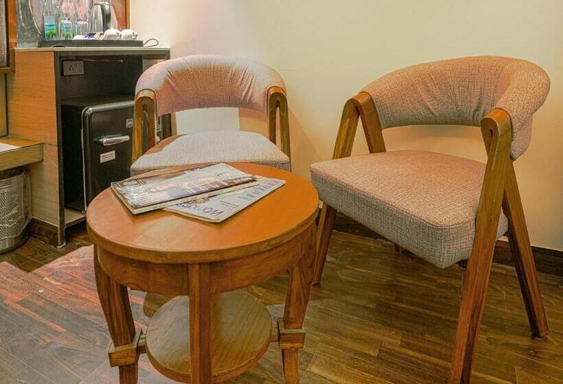 هتل Levelup Signature