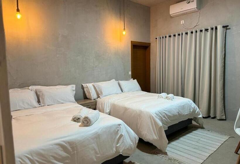 فندق Palms Lodge