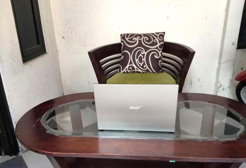 فندق Spot On 93685 Homestay Bu Sun Syariah