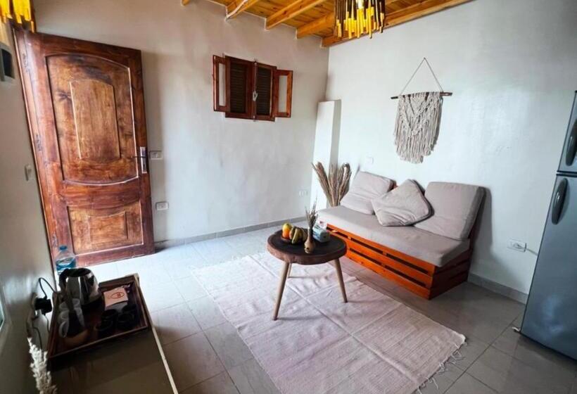 پانسیون Oro Guesthouse