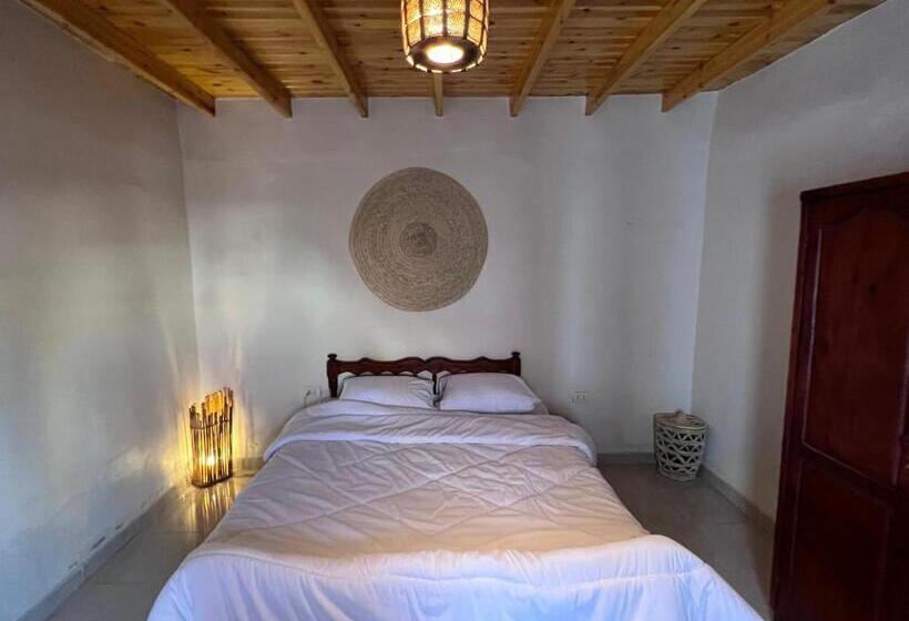 پانسیون Oro Guesthouse