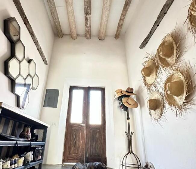 هاستل Baja House