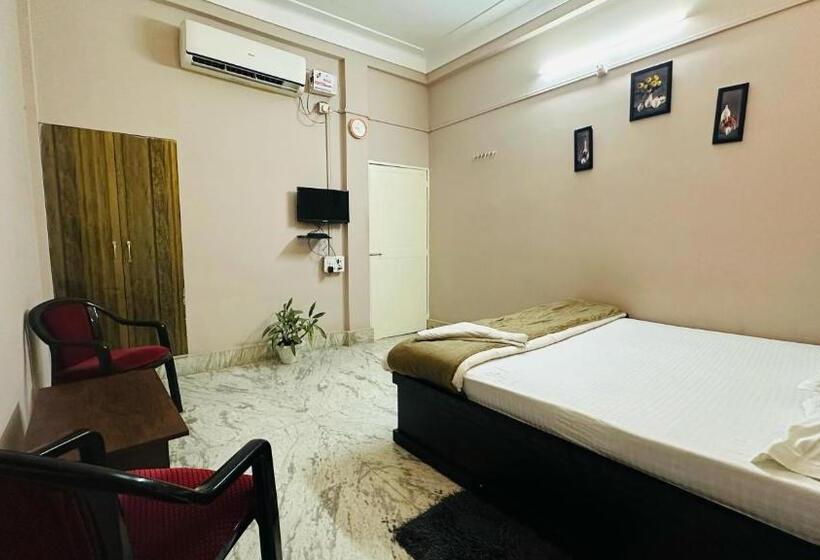 بنسيون N N Residency