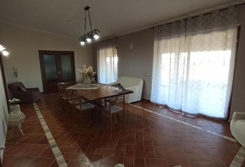 پانسیون Villa Degli Oleandri