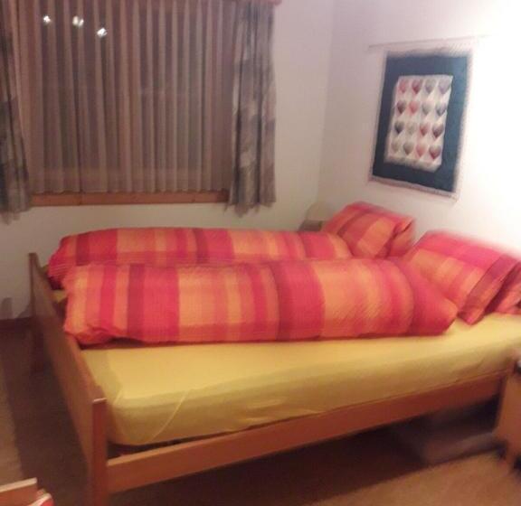 مبيت وإفطار Beat & Ursula S Guest House