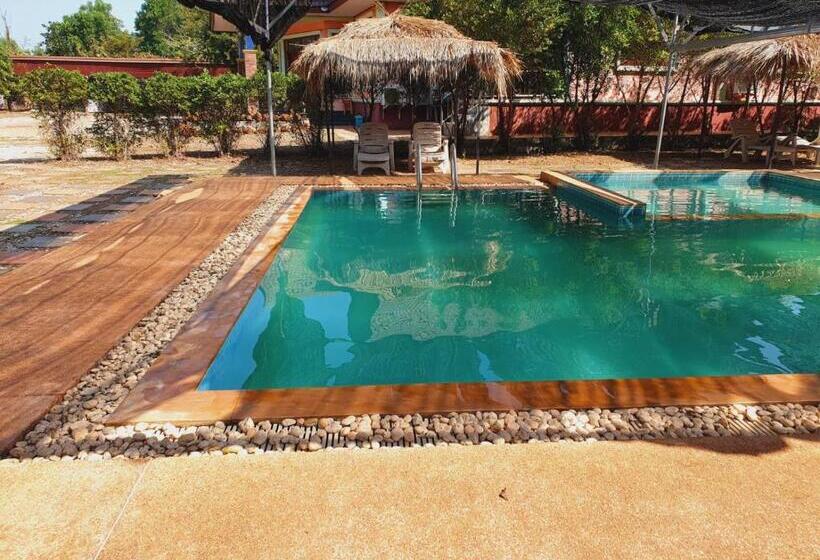 هتل Huai Ngu Farm Stay