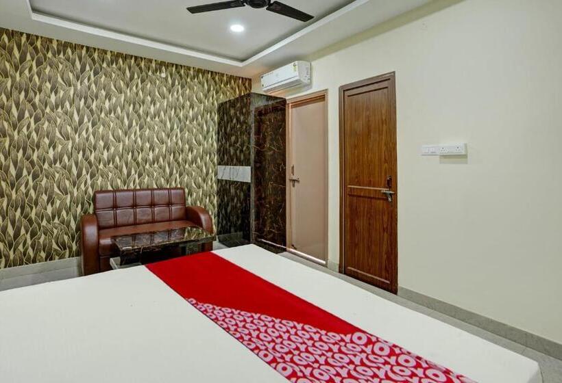 Oyo Flagship Hotel Luxury Inn
