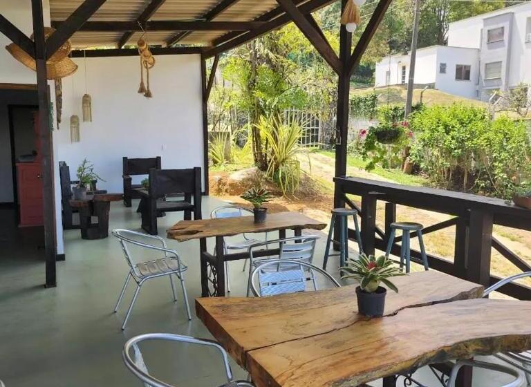 פנסיון Hostal Restaurante Checha