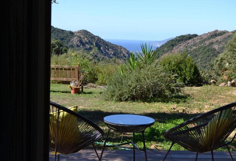 پانسیون Le Clos Ficarella