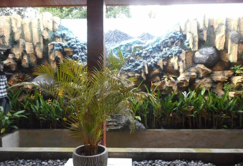 펜션 Suci Amerta Guest House