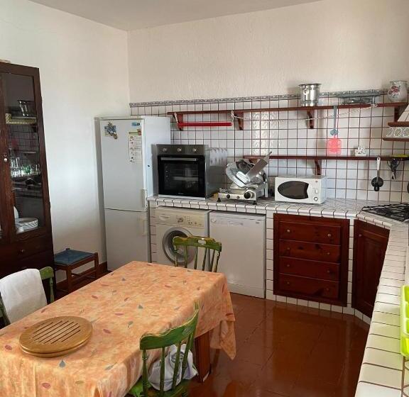 تختخواب و صبحانه Bb Lampedusa Cavaliere