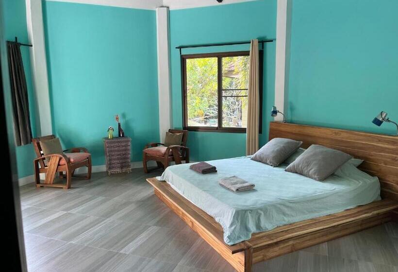 住宿加早餐  Navari Homestay