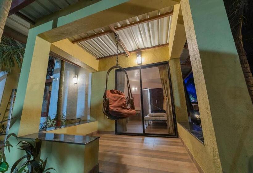 호텔 Ll Empyrean Stay Ll Coconut Beach Farm Resort Ll