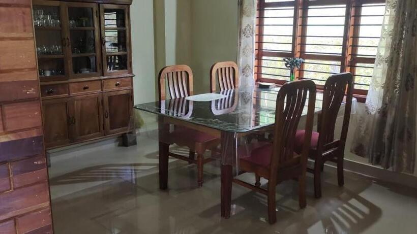 بنسيون Honey Beatle Homestay