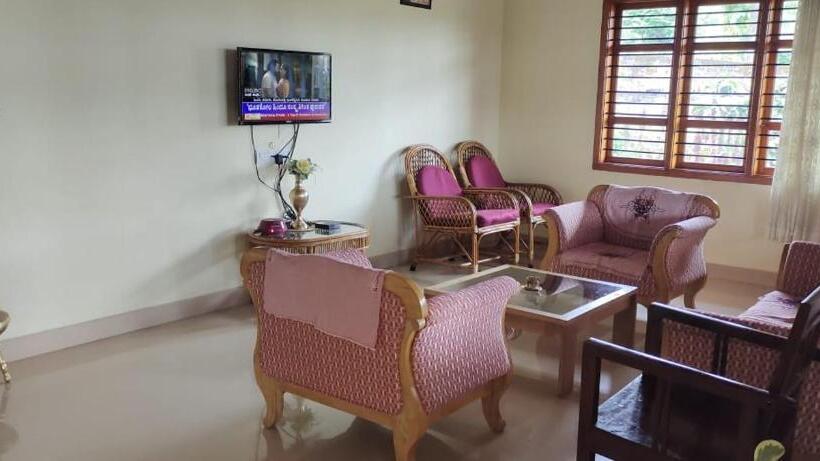 بنسيون Honey Beatle Homestay