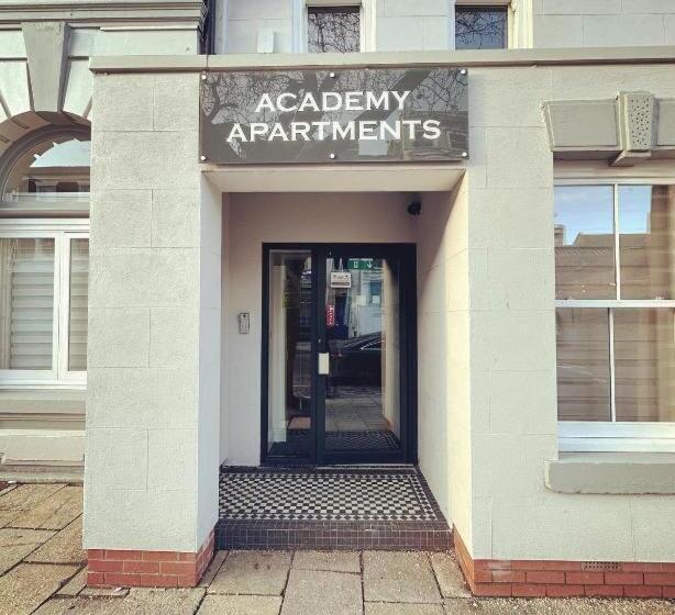 بنسيون Hull City Apartment No 07