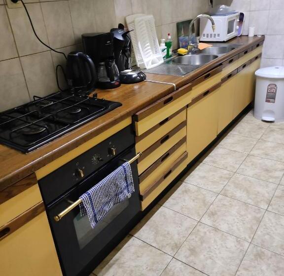بنسيون Room In Bb   Chambre Z2 A Bruxelles