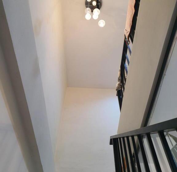 펜션 Tawatchai House Phuket