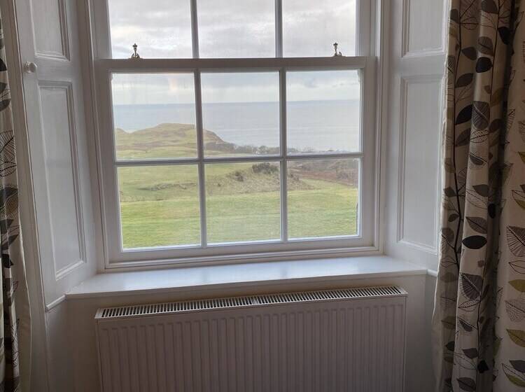 مبيت وإفطار Glengorm Castle