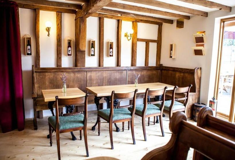 تختخواب و صبحانه The Horse & Cart Inn، Peasmarsh بهترین پیشنهادات با
