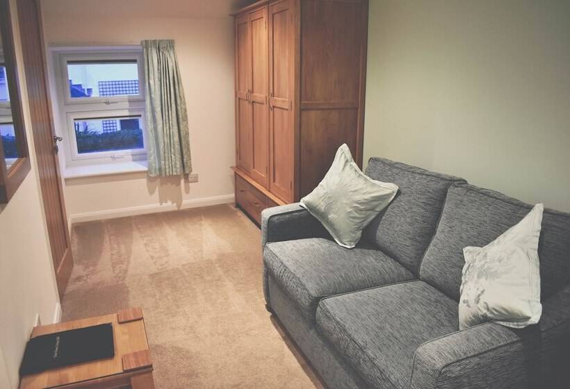 Count House Cottage B&b   Adults Only