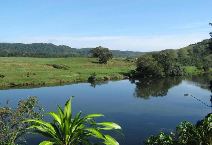 호텔 Daintree Riverview Lodges