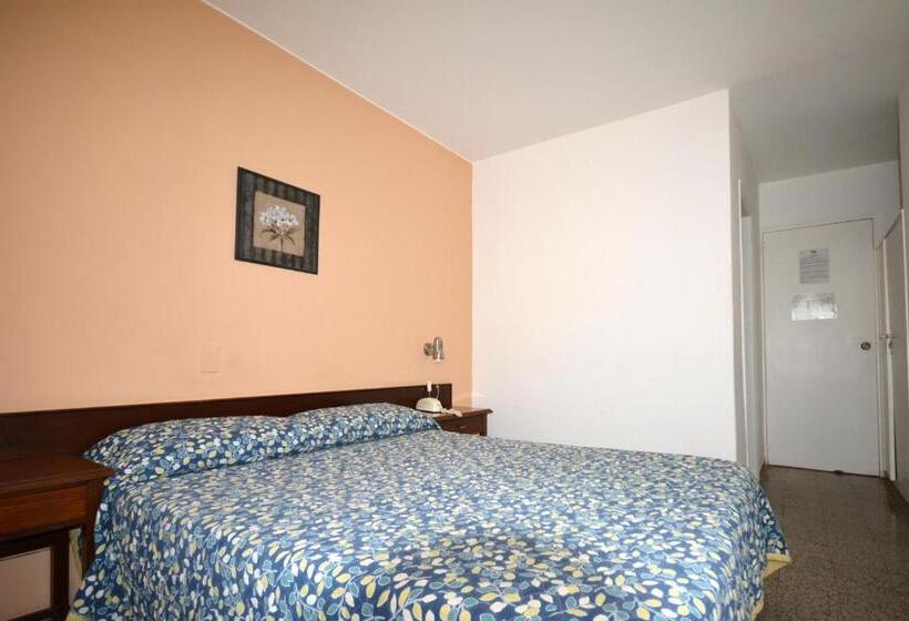 هتل Español Salto