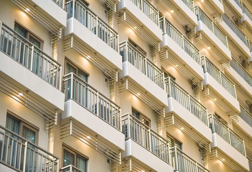 هتل Golden Tulip Essential Tangerang