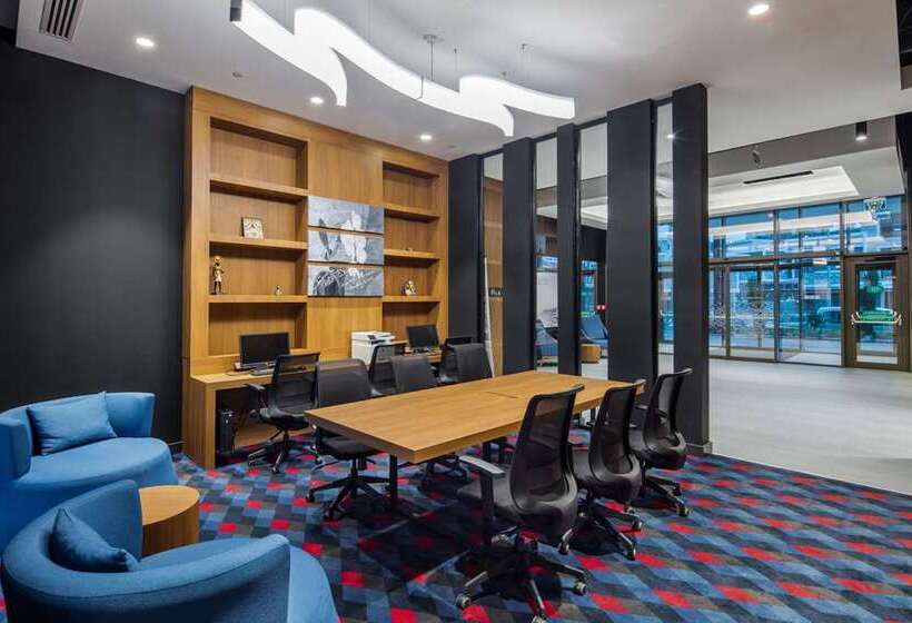 هتل Hampton By Hilton Izmir Aliaga