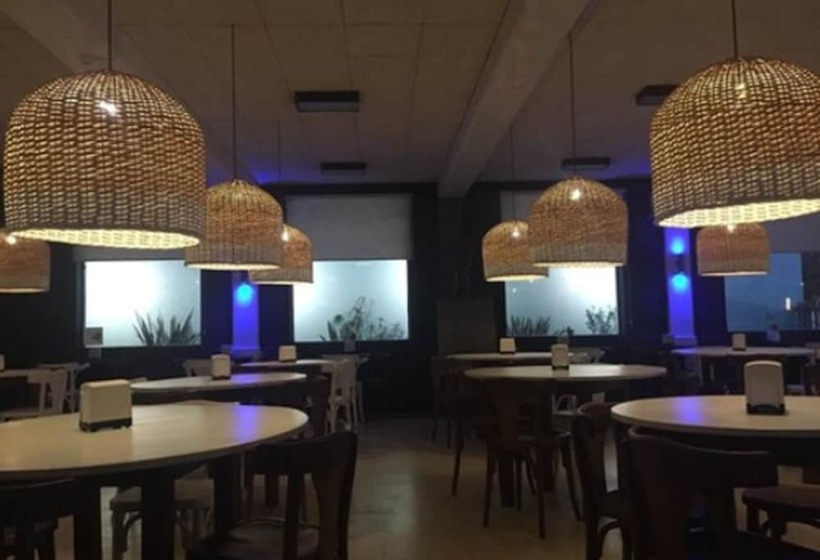 هتل Rex Piriapolis