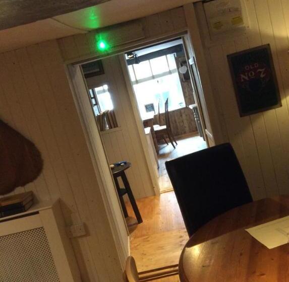 בית מלון כפרי The Bear Inn