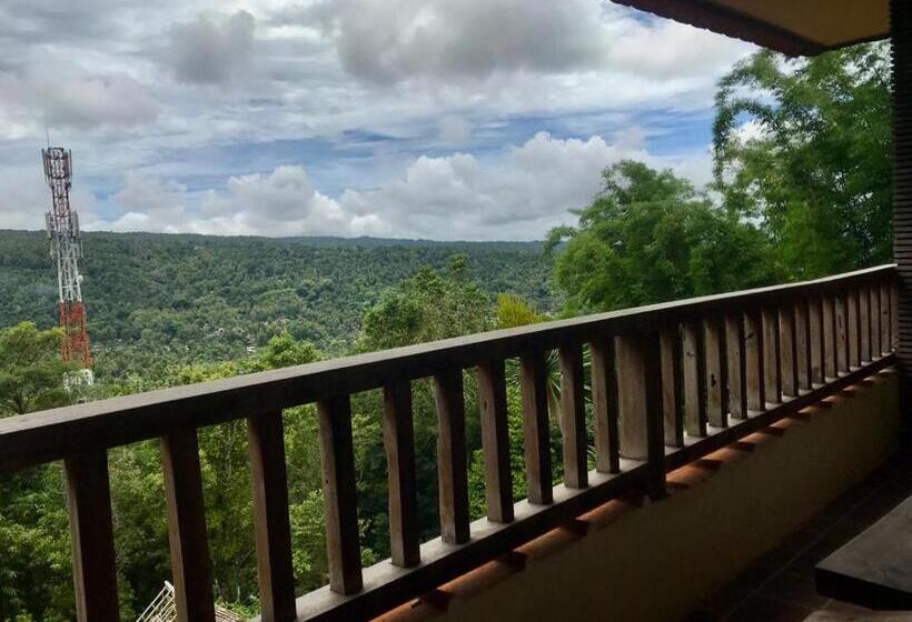 호스텔 Kraras Munduk Guest House & Donbiyu Rendezvous Restaurant