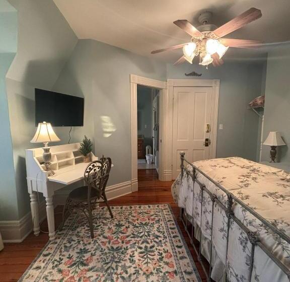 مبيت وإفطار Macfie House