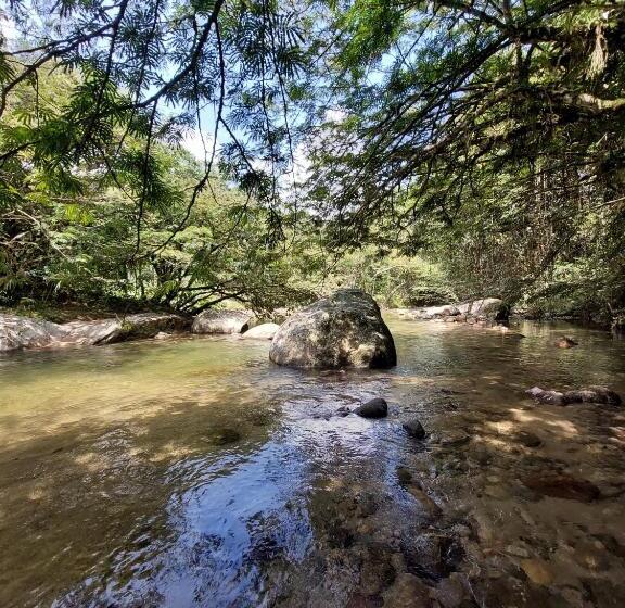 فندق Aracari Ecolodge