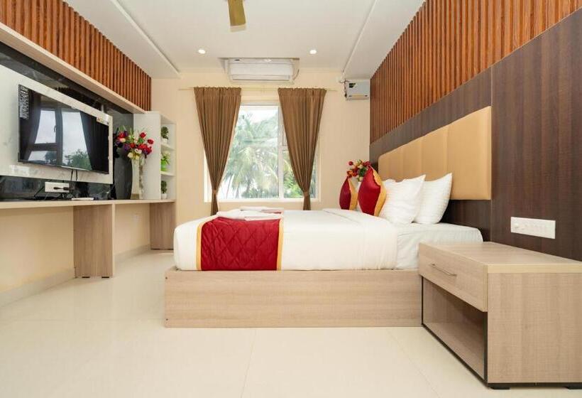 ホテル Brindavan Elite