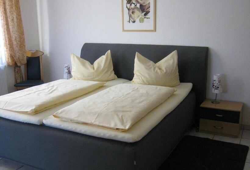 ホテル Mosel Ferienresidenz Zickzack