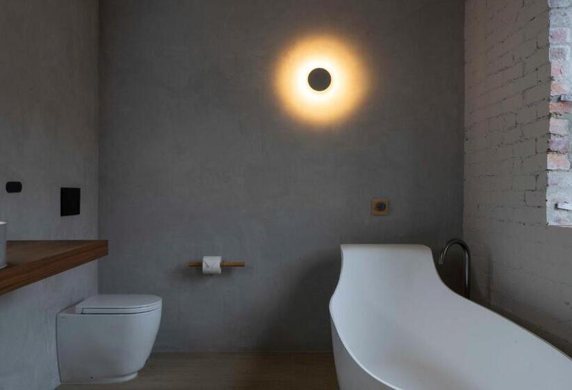 בית מלון כפרי In The Brick Spa And