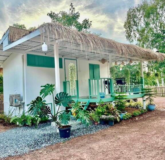 Peang Tara Cafe & Resort