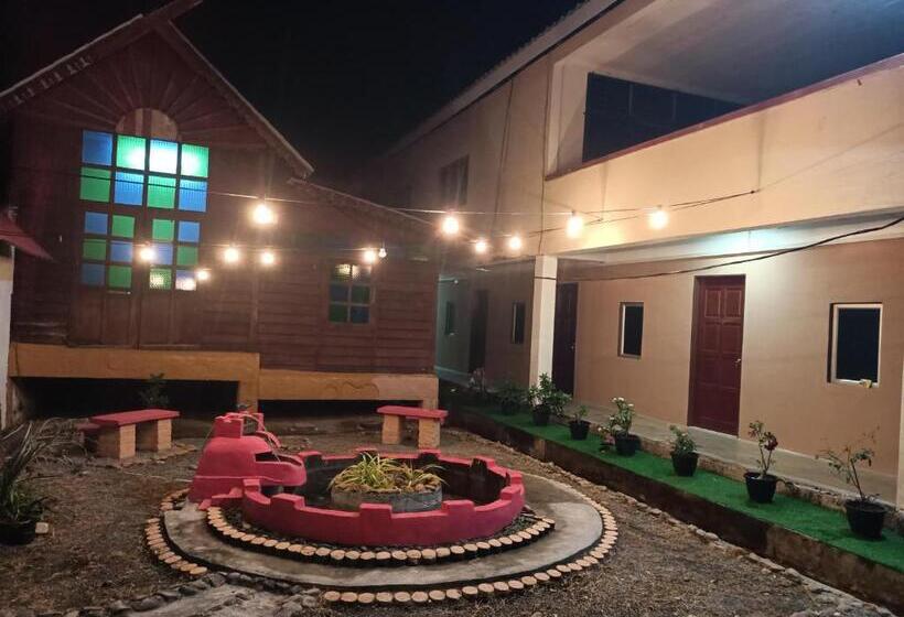 پانسیون Lawer Guesthouse