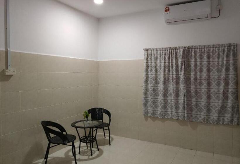 پانسیون Lawer Guesthouse