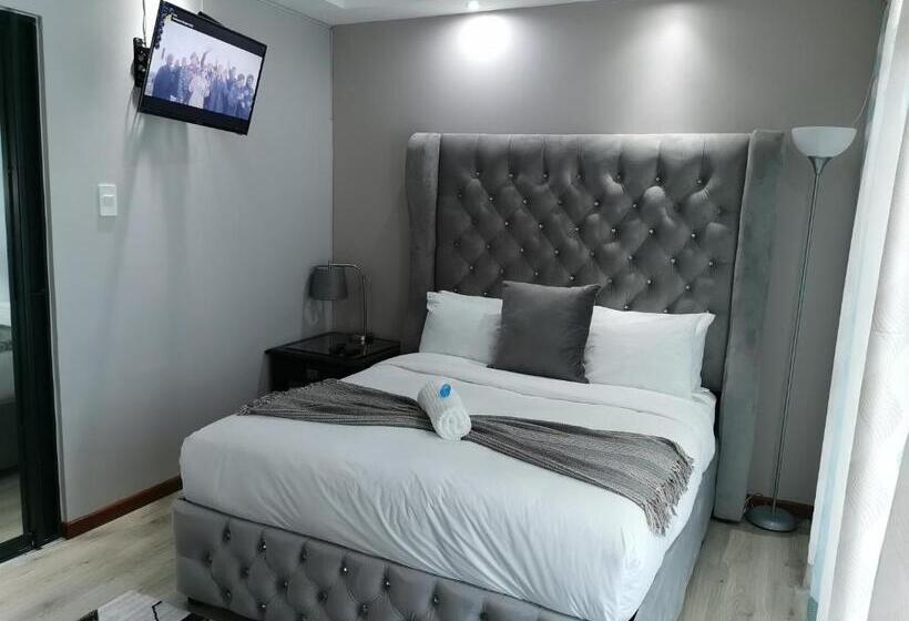 18 On Kuruman B&b