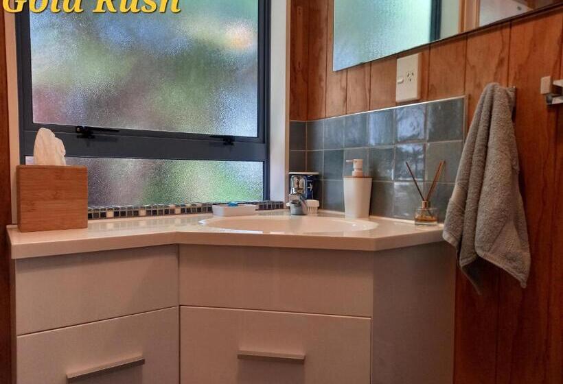 Bed and Breakfast Charleston Goldfields Accommodation