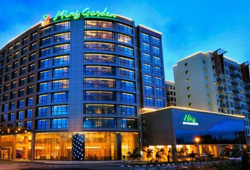 Deluxe Twin Room Ays