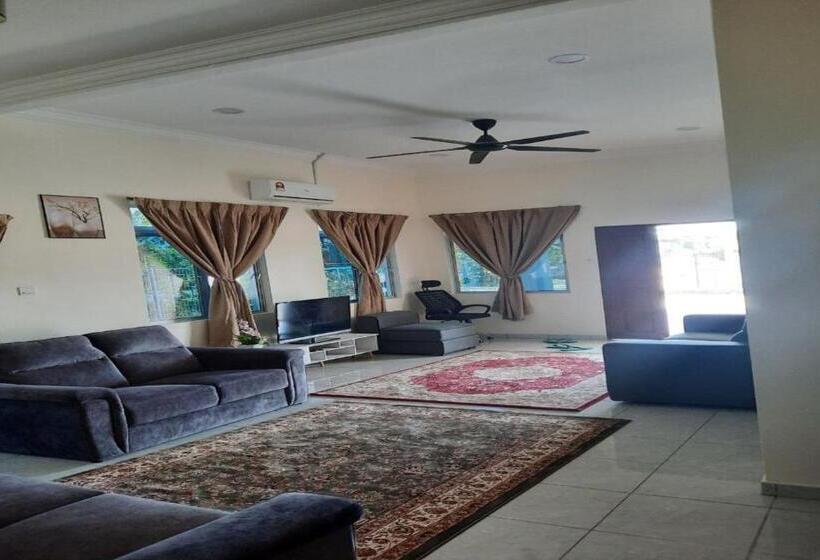 Hostel Klia