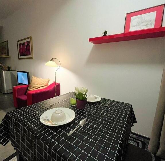 酒店 Immense Studio Empiredamansara/wifi/netflix