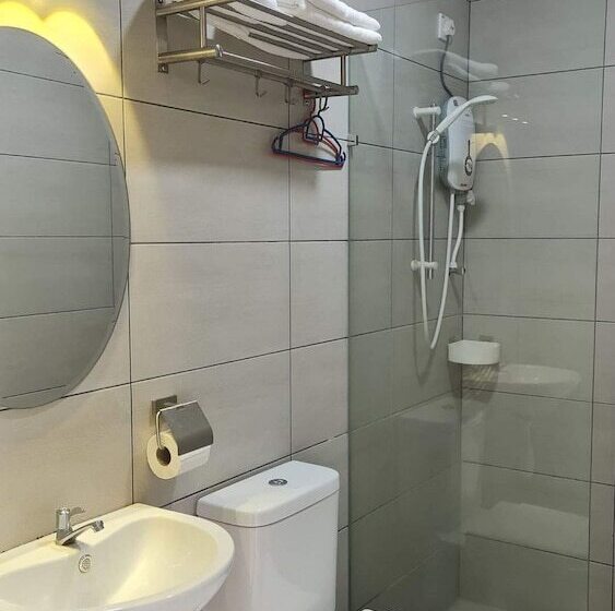 호텔 Oyo 90866 Rakyat Inn