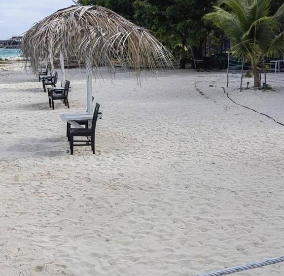 Hôtel Pom Pom Celebes Beach Resort邦邦岛西里伯斯度假村