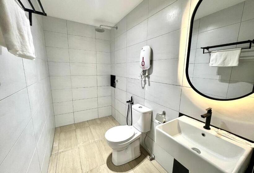 酒店 Urban Inn, Serai Wangi
