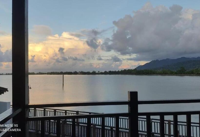 酒店 Villa Dalam Laut 530